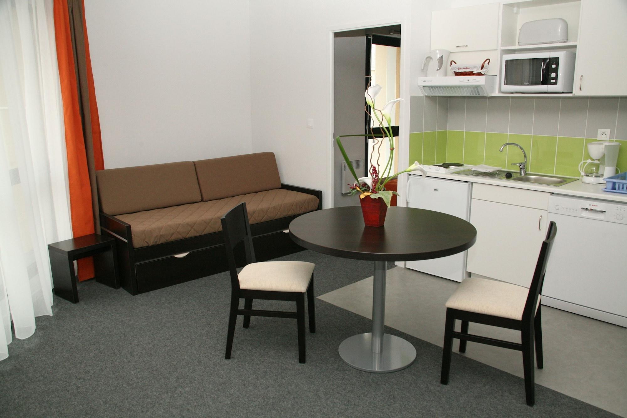Néméa Appart hotel Nancy Home Suite Exterior foto