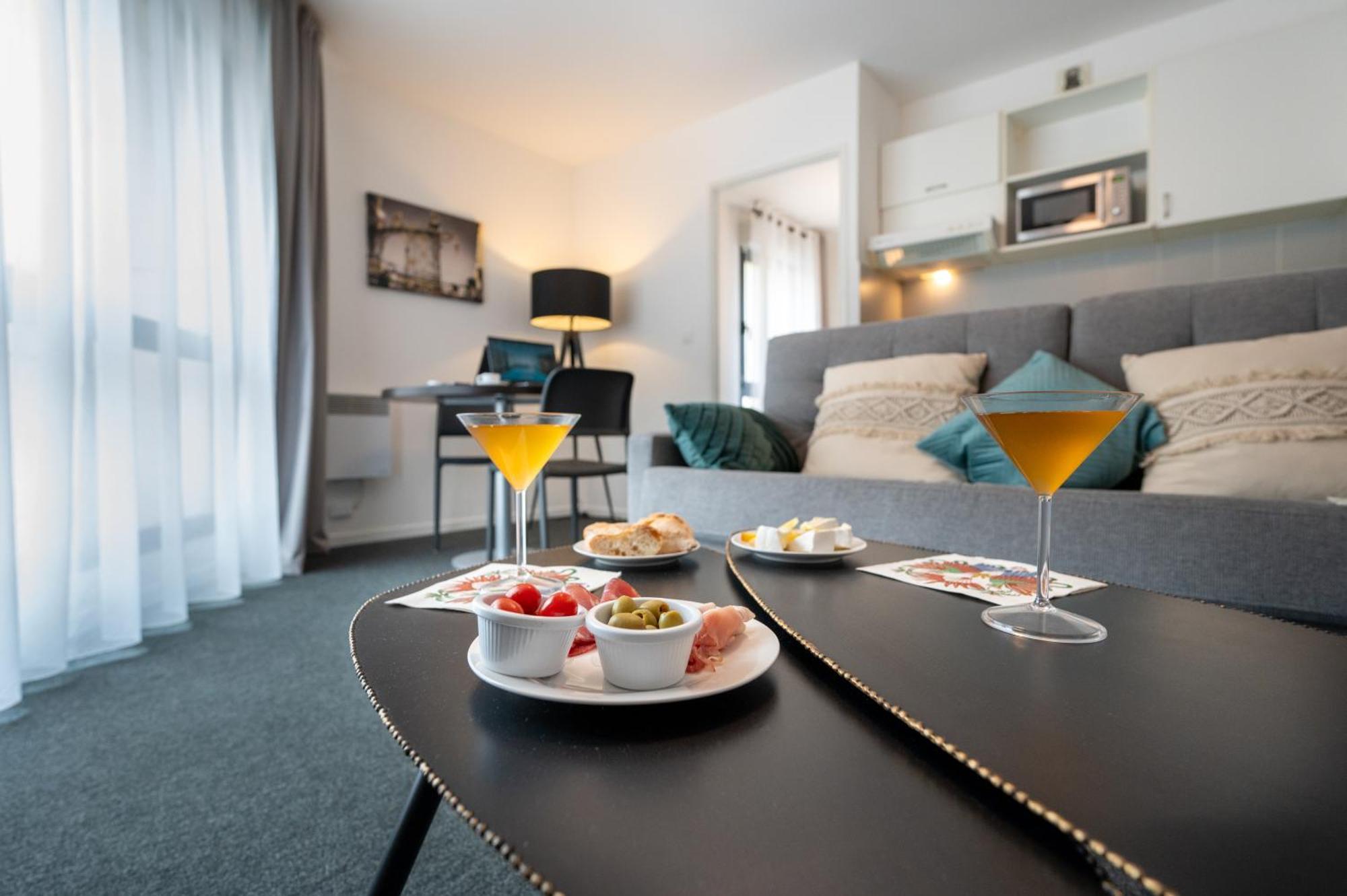 Néméa Appart hotel Nancy Home Suite Exterior foto